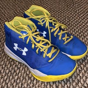 Boys Steph Curry basketball shoes